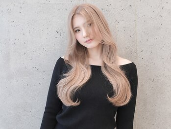 ヘアーアンドメイク ニューヨークニューヨーク 姫路店(Hair&Make NYNY)の写真/ハイトーンカラーやインナーカラーで、個性を引き立てるスタイルを叶えたい方におすすめのサロンです。