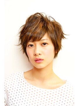 レンジシ オモテサンドウ(RENJISHI omotesando) ラフな動きのレイヤーショート《RENJISHI》