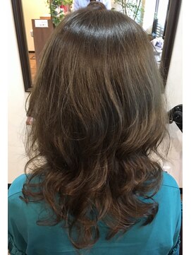 セラティア(hair salon THERATIA) ミディアムパーマ