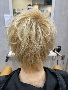 ヘアーサロン キー(Key) ホワイトアッシュ、メンズスパイラル