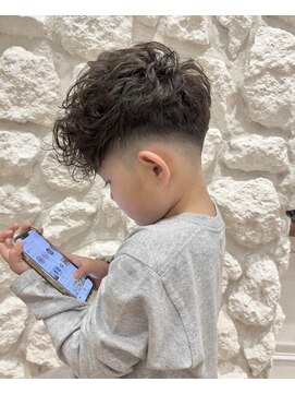 モアナ バイ ヘッドライト 駒沢大学店(Moana by HEADLIGHT) Moana【駒沢】#フェードカット#メンズパーマ#キッズカット