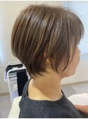 ショートボブ