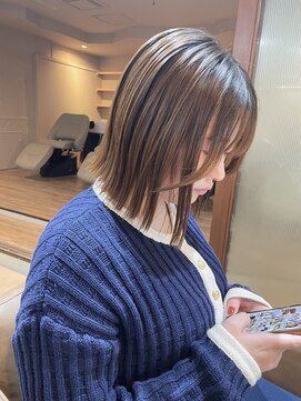 ロアバイチェリーコークウブ(Loa by CHERRY COKE ubu) 切りっぱなしボブと縮毛矯正