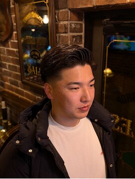 バレス 田町(BALES) <理容室>[メンズ/床屋/シェービング/ヘッドスパ/田町/芝浦]