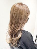 ストフ(stof)&nbsp;レイヤーカット/ベージュカラー/カールスタイル