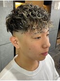 フェード ハイライト 眉カット スペインカール 20代【札幌】