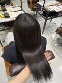 落ち着きのある大人のツヤ髪へ