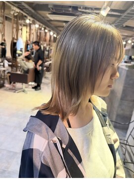スノッブエンバンプ(snob enVAmp) パールグレージュ