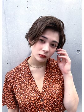 ホワイエ(Foyer) 大人ショート