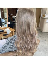 フツーロ 栄(FUTURO) プルエクステ