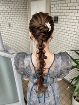 編み下ろし　ローポニー　玉ねぎヘア　参列ヘア
