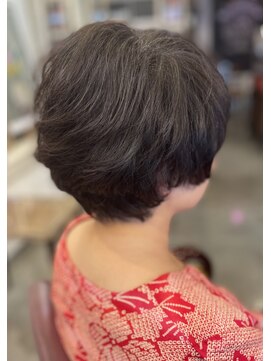 サーティエイト(38) 50代ふんわり丸みパーマショートヘア/カット/ボブ/髪質改善/元町