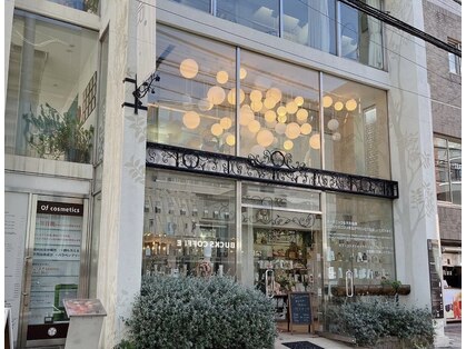 オブヘアー オモテサンドウ(Of HAIR OMOTESANDo)の写真