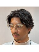 ラフさと品格を兼ね備えた大人のビジネスパーマ/メンズパーマ