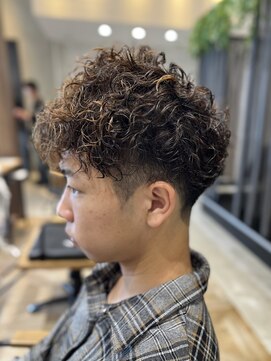 グランデュールオム(GRANDEUR HOMME) バロックパーマ メンズショート