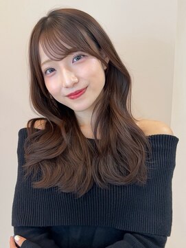 レジナヴィータ 栄(Reginavita) ブラウンベージュカラー 透明感カラー 顔周りカット 艶髪 20代