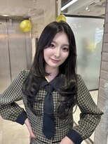 リリー(Lilley)&nbsp;暗髪カラーとレイヤーカットで上品な韓国style☆