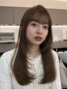 顔周りレイヤーカットベージュカラーくびれカット