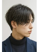 ロア(Roa.)&nbsp;シャドウフェザーパーマ　メンズセンターパート