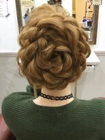 ジゼル(giselle by Do Do)&nbsp;華やかさ抜群！フラワーヘア