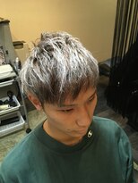 バーバー スタジオ ラフテル(Barber Studio RAFTEL)&nbsp;真っ白の雪が積もっている様に見えるヘアー