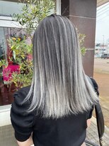 アース コアフュールボーテ 上越店(EARTH coiffure beaute)&nbsp;ホワイトグレージュグラデーション韓国