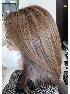 プルベル ミディアムボブ