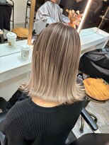 ブレンド 渋谷(BLend)&nbsp;ハイライトカラーマチルダボブインナーグレージュ前髪