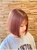 ピンクベージュ