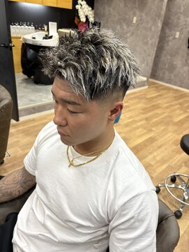 フイ(Hui) ツイストホワイトメッシュ