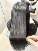美髪縮毛矯正で艶感MAXロング
