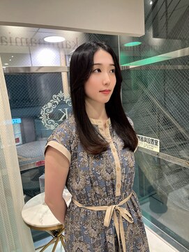 カンマミア(kammamia) 大人のストレートスタイル