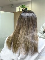 エル バイ ファースト(L by first)&nbsp;【L by first】褪色した髪にハイライト