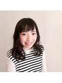 黒髪ツヤツヤミディアムロング