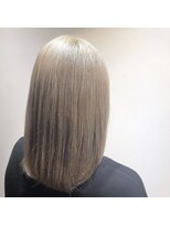 マギーヘア(magiy hair) [meyou]ハイトーンホワイトベージュ