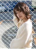 大人可愛いアッシュカラー/外ハネ前下りボブ/ふんわりミディ