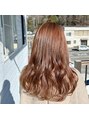 アグ ヘアー パム 茅野店(Agu hair pam) ロングヘアでも重く見えないブリーチなしベージュ。