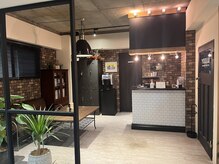 バディー ヘアーサロン(Buddy Hair Salon)の雰囲気（ブルックリン風な落ち着いたレセプション）