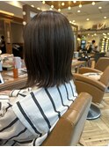 オリーブベージュカラー×ボブ×きりっぱなし