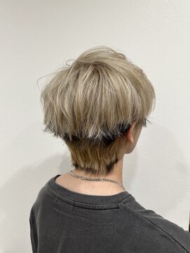 イリス(Iris) ホワイトベージュ×エンドカラー