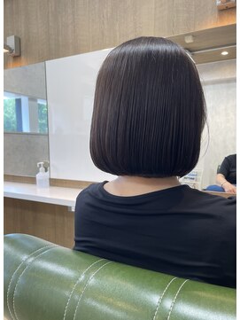 クーロン(Qoolon) ☆80代　シンプルボブ × 3D color☆