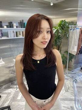 ゼスト 八王子店(ZEST) ワインレッドレイヤーカット【溝呂木結奈】