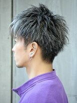 リップス レイ ギンザ(LIPPS Ray GINZA)&nbsp;スッキリツーブロックショート　フェードカット　シルバーカラー