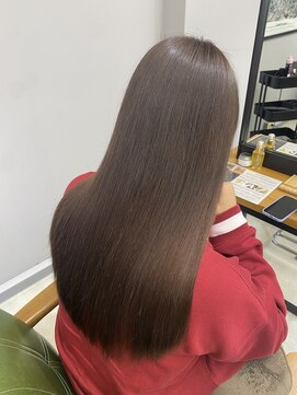 ヘアーアンドビューティーザ エフ(Hair Beauty the F) ~ 艶髪ストレート ~