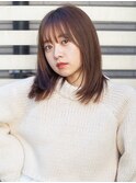 ミディアムロング美髪顔周りレイヤーおくれ毛_ba502051
