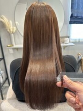 モンヘアー(mont hair) 髪質改善トリートメント、縮毛矯正で艶髪へ