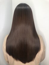 いつまでも触りたくなる極艶髪に大変身♪