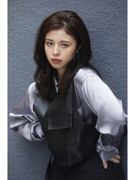 ララルーモ(LaＬaｒＯomo) 外国人風ハンサムサイドパート×ウェットアップバングセミロング