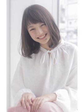 ラフ フロム ガーデン(Laf from GARDEN) 【寺尾拓巳】大人かわいいグレージュミディアム毛先ワンカール