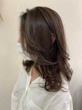 マージュ ギンザ(marju GINZA) 【白髪ぼかしハイライト×ミディアム】